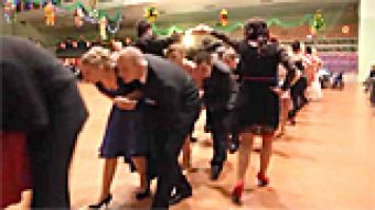 Zatańczyli poloneza...