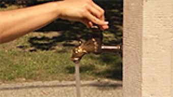 Pranie w zdroju ulicznym?