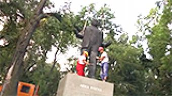 Arka Bożek w parku Roth