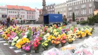 Ile kosztują znicze i wieńce?