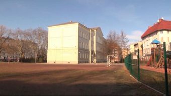 Boisko SP 4 straszy wyglądem