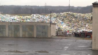 Góra śmieci pod PK