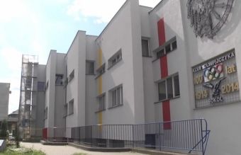 Szkoły pięknieją w wakacje