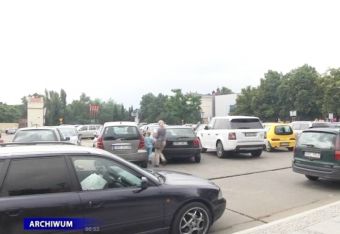 Odnowić plac Długosza czy Długą?