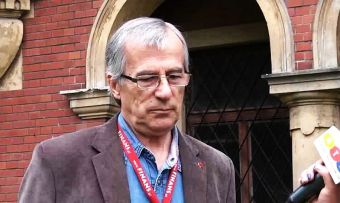 Dorosłe dzieci w dawnym domu