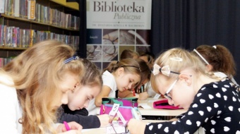 Konkurs kaligraficzny w bibliotece