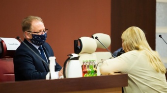 Opozycja chce odwołania L. Fiołki