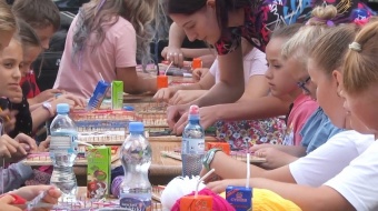 Nitką malowane na zamku