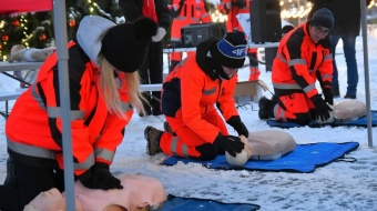 Piknik ze służbami na Rynku