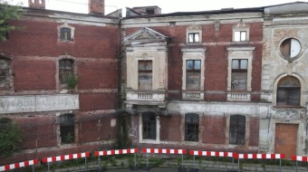 Zawaliła się winiarnia przy Zborowej