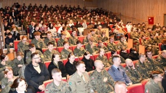 Klasy mundurowe spotkały się w Kuźni Rac.