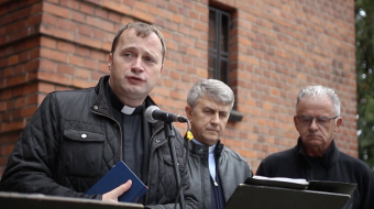 Przywrócić pamięć