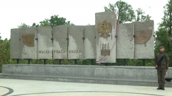 Uroczystości na odnowionym placu