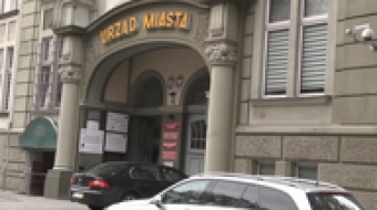 W urzędach "luzują"