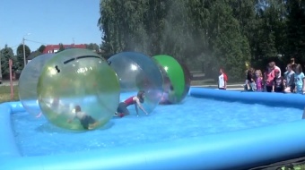 Piknik z bezpieczeństwem w tle