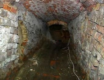 Tajemniczy tunel przy Zamku